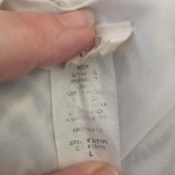 ⚡3/$25⚡ Lace short sleeve top - Picture 3 of 5